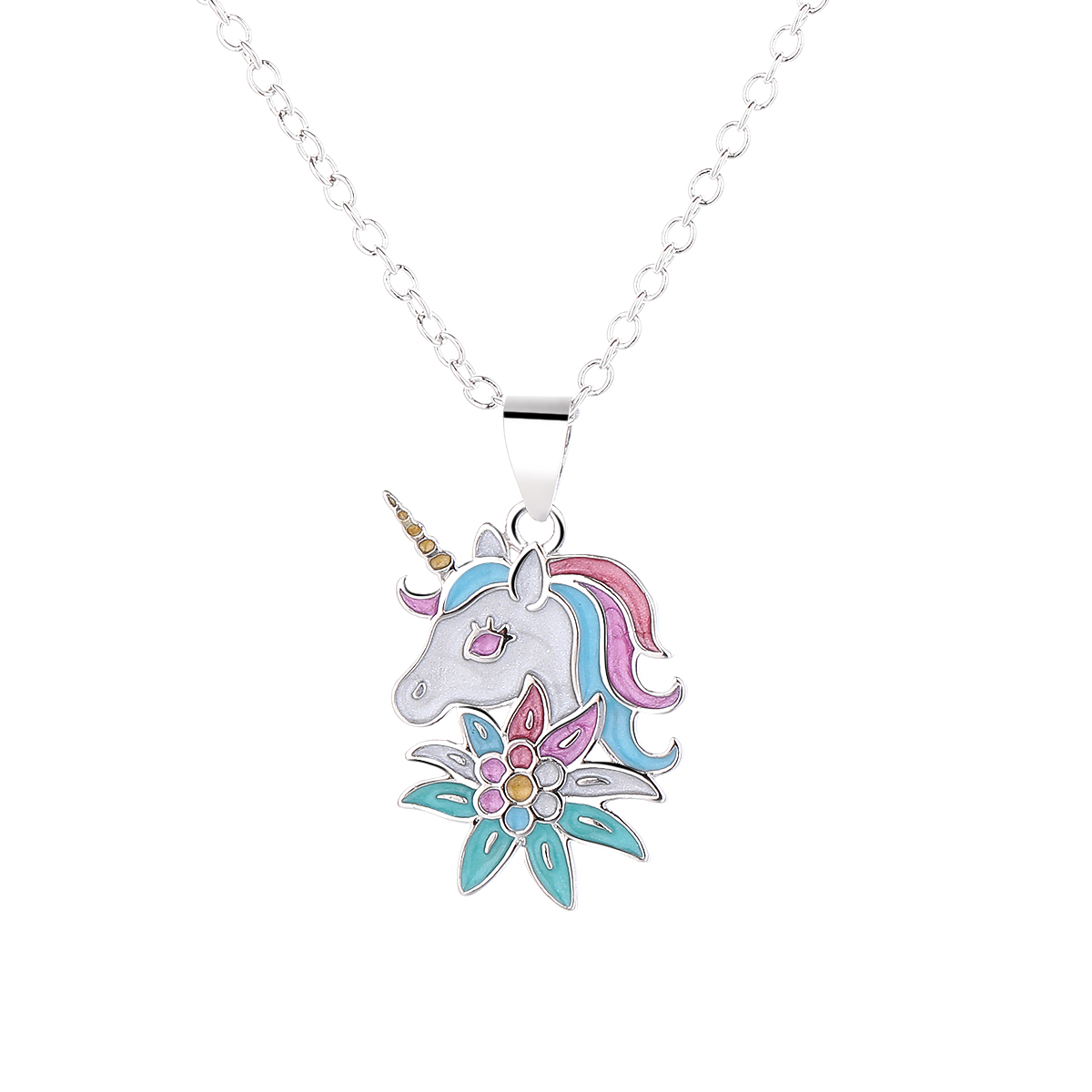 Pendentif My little Edelweiss argent 925 modèle by White Alpina. Coloré avec de l'émail pastel. Livré avec une petite chaîne et un écrin.